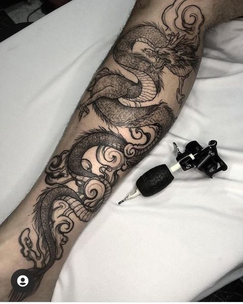 Dragon Tattoo Ideas, Dragon Sleeve Tattoos, Dragon Tattoos, Alien Tattoo, Inspiration Tattoos, Stylist Tattoos, Dragon Tattoo Designs, Tattoo Style Drawings, Cool Small Tattoos