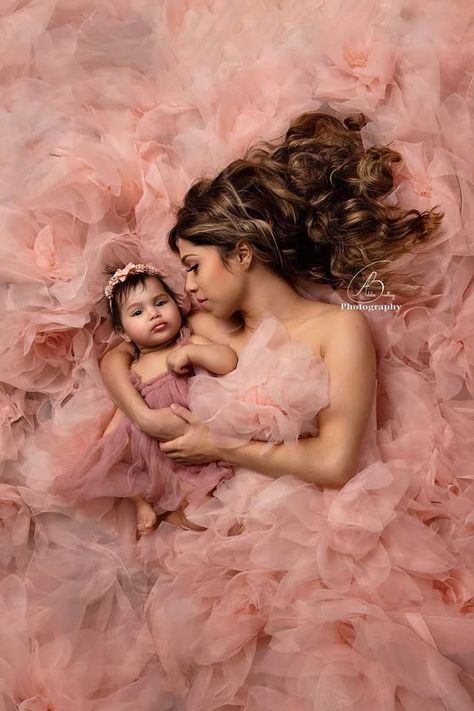 Mommy And Me Princess Photo Shoot, Mommy And Me First Birthday Photo Shoot, Princess Newborn Pictures, Mother Daughter Photoshoot Baby, Princess Maternity Shoot, Mom And Daughter Maternity Shoot, Mummy And Me Photoshoot, Mother Daughter Photography Poses, Mommy Daughter Photography