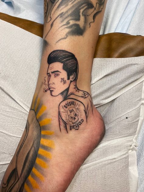 Elvis Tattoo, Tattoo Board, Traditional Tattoo Art, Traditional Tattoo, Tattoo Art, Skull Tattoo, Elopement, Art Tattoo, Las Vegas