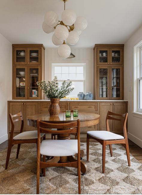 Oak Dining Table Styling, Dining Room Inside Kitchen, Dining Table With Window Seat, Dining Table Under Window, Japanese Minimalist Dining Room, Small Dining Room Next To Kitchen, Dining Area Built Ins, Billy Bookshelf Dining Room, Modern Tudor Dining Room