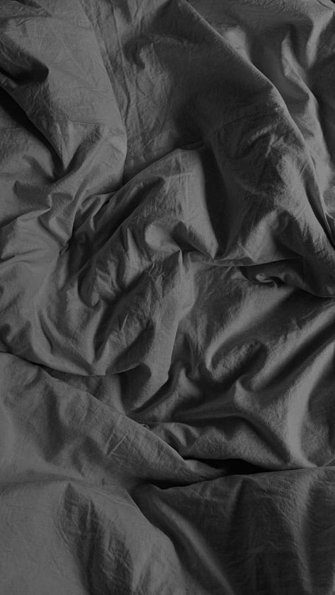 Grey Bed Sheets, Dark Gray Bedroom, Minimalist Desktop Wallpaper, Bed Aesthetic, Messy Bed, Dark Feeds, Grey Sheets, Bed Photos, Romance Stories