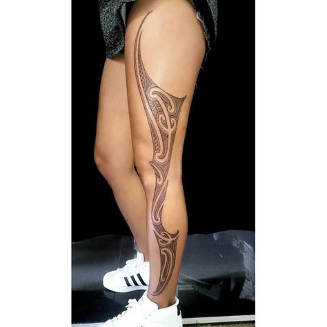 Thigh Tamoko, Hand Tamoko, Tamoko Women, Tamoko Maori Design Women, Polynesian Leg Tattoos Women, Maori Tamoko, Leg Tattoos Women Polynesian, Tamoko Maori Design Leg, Tamoko Women Maori Tattoos Leg