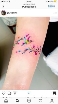 Watercolor Wrist Tattoo, Wrist Bracelet Tattoo, Bracelet Tattoos, Ghibli Tattoo, Geniale Tattoos, Small Wrist Tattoos, Tattoo Bracelet, Cute Tattoos For Women, Wrist Bracelet