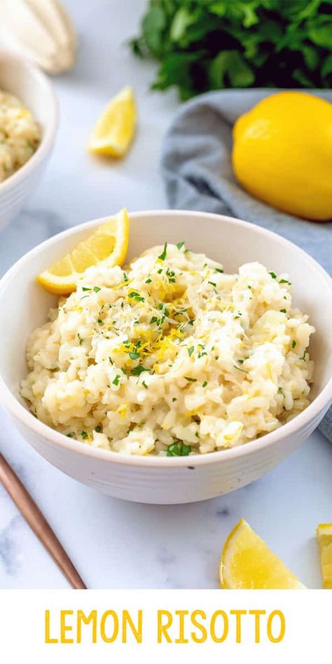 Lemon Risotto Herb Risotto, Lemon Risotto Recipes, Lemon Risotto, Easy Risotto, Risotto Dishes, How To Make Risotto, Parmesan Risotto, Chicken Risotto, Risotto Recipe