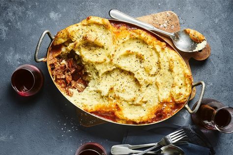 Lamb shank shepherd's pie recipe - Recipes - delicious.com.au Primal Gourmet, Vinegar Chips, Potato Toppings, Irish Stew, Shepherds Pie Recipe, Weekend Cooking, Curry Spices, Banoffee Pie, Lamb Shanks