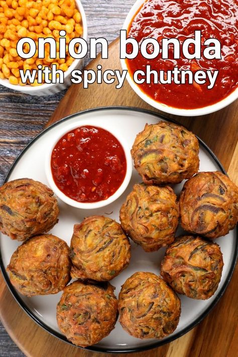 Red Chutney Recipe, Onion Pakora Recipe, Onion Pakora, Bonda Recipe, Red Chutney, Paneer Curry Recipes, Pakora Recipe, Spicy Snacks Recipes, Pakora Recipes