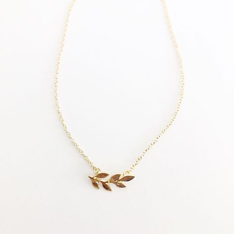 〰️ Sanctuary Project 〰️ on Instagram: “Roll out the dainty spring details! 🌿Our Dainty Olive Branch necklace is one of our most favorite pieces. It's the perfect everyday…” Spring Solstice, Olive Necklace, The Olive Branch, Branch Necklace, Basic Jewelry, Classy Jewelry, Ethical Jewelry, Hippie Jewelry, Olive Branch