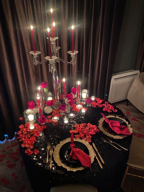 Suprise Ideas For Wife, Dinner Setup Ideas At Home, Romantic Dinner Setup For Two, Valentines Home Dinner Ideas, Birthday Romantic Decoration, Birthday Setup Ideas At Home, Anniversary Setup At Home, Birthday Dinner Ideas For Him At Home, At Home Birthday Dinner For Him