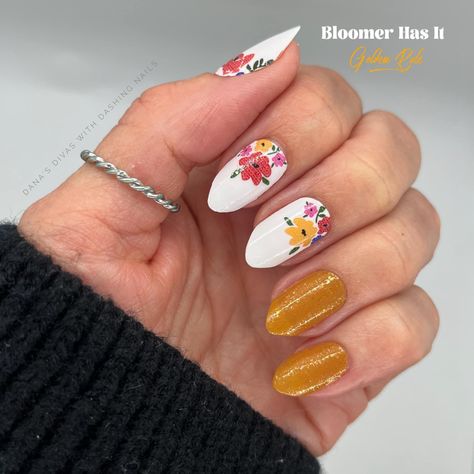 Bloomer has it Golden rule Color Street Golden Rule, Golden Rule Color Street, Golden Rule, Color Street, Swag Nails, Nail Inspo, Nail Designs, Nails, Color