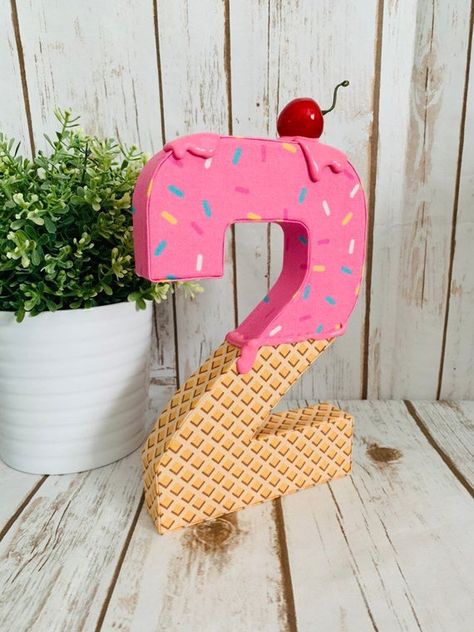 Ice cream birthday party Stand up TWO sign | Etsy Ice Cream Birthday Party Theme, 2 Birthday Party, Two Sweet Birthday, Birthday Ice Cream, Cream Photo, Ice Cream Party Theme, Ice Cream Birthday Party, Ice Cream Theme, 2nd Birthday Party Themes