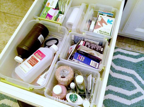 Clean Eating With Kids, Junk Drawer Organizing, Ways To Organize, First Aid Supplies, Eating Clean, Junk Drawer, Rubbing Alcohol, First Aid, Clean Eating