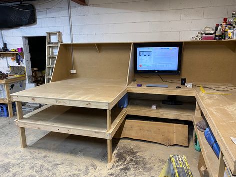 Wall Workbench, Diy Garage Storage, Man Cave Garage, Homemade Tools, Diy Garage, Garage Storage, Cnc Machine, Wood Working, Workbench