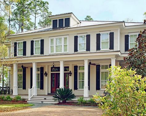 Colonial With Front Porch, Colonial Front Porch, Colonial Porch, Brick Colonial House, Home Remodeling Exterior, Front Porch Columns, Southern Colonial, Colonial House Exteriors, Brick Siding