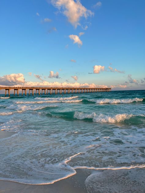 East Coast Wallpaper, Florida College Aesthetic, Beach Resort Aesthetic, East Coast Summer Aesthetic, Florida Beach Aesthetic, Tsitp Aesthetic, Life At The Beach, Pensacola Beach Florida, Florida Aesthetic