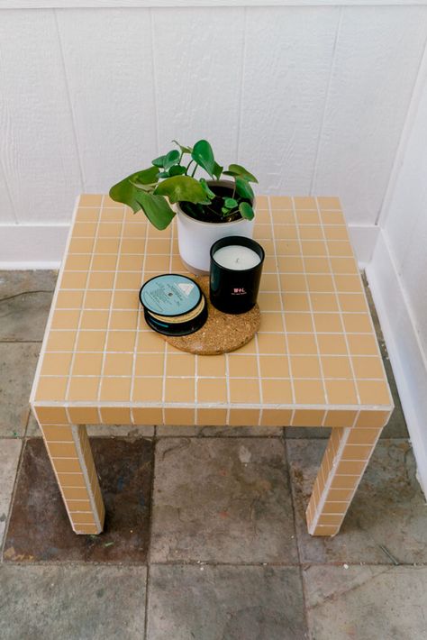 Tile Coffee Table Diy, Tile Table Top Diy, Tile Furniture Diy, Diy Tile Table, Tiled Furniture, Padded Coffee Table, Ikea Lack Side Table, Lack Table, Ikea Lack Table