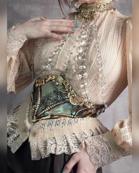 Feminine Prince Outfit, Crystal Inspired Fashion, Jewelry Reference Drawing, Fancy Corset Outfit, Steampunk Aesthetic Clothes, Crystals Aesthetic Outfit, Fantasy Outfits Aesthetic, Godlike Outfits, Crystal Outfit Aesthetic