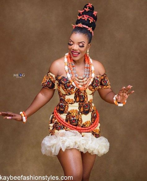 25 Latest Isi Agu Material Styles for Ladies in Nigeria - Kaybee Fashion Styles Material Styles For Ladies, Nigerian Traditional Attire, Isi Agu, Nigerian Traditional Dresses, Material Styles, Nigerian Wedding Dresses Traditional, Igbo Traditional Wedding, Igbo Bride, Igbo Wedding