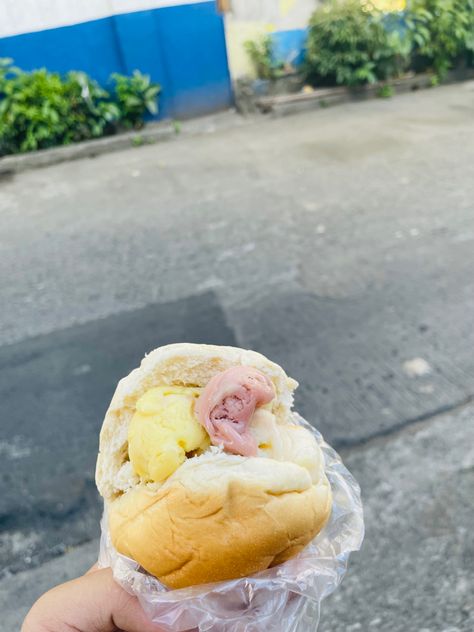 Philippines Ice Cream #sorbetes #icecreamsandwich Ice Cream Sandwich, Philippines, Ice Cream, Cream