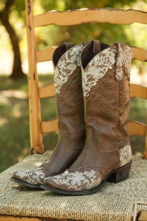 Wedding cowgirl boots. Brides rustic boots for an outdoor wedding.,  #Boots #Brides #Cowgirl #Outdoor #outdoorWeddingShoes #Rustic #Wedding Check more at https://shoes.hertek.net/?p=14941 Cowgirl Boots For Wedding, Wedding Cowgirl Boots, Boots For Wedding, Country Wedding Shoes, Bride Boots, Cowgirl Boots Wedding, Rustic Boots, Classic Black Boots, Cowgirl Wedding