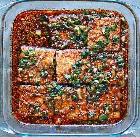 Sparrows & Spatulas: H-Mart In Instagram and Dubu Jorim (Korean Braised Tofu) H Mart Recipes, Korean Tofu Recipes, Tofu Korean, Dubu Jorim, Braised Tofu Recipe, Braised Tofu, Pepper Tofu, Vegan Ravioli, Korean Thanksgiving