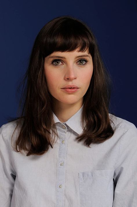 Shorter Bangs, Felicity Rose Hadley Jones, Side Fringe Hairstyles, Dreamy Wardrobe, Baby Bangs, Chop Chop, Fall Hair Cuts, Short Bangs, Felicity Jones