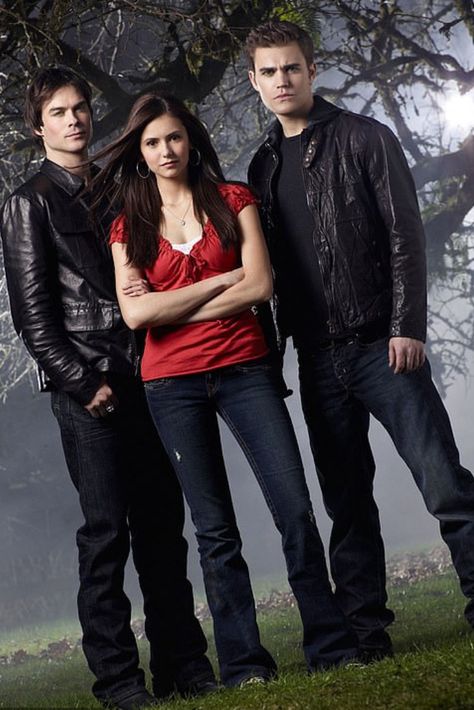 Paul Wesley Wife, Damon Y Elena, Vampire Diaries Fashion, Katerina Graham, Ian Joseph Somerhalder, Vampire Diaries Poster, Vampire Diaries Stefan, Vampire Diaries Quotes, Vampire Diaries Seasons