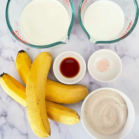 Banana ice cream ingredients. Homemade Banana Ice Cream, Banana Splits Sundae, Banana Ice Cream Recipe, Cuisinart Ice Cream, Cuisinart Ice Cream Maker, Ice Cream Maker Recipes, Ice Cream Mixture, Ice Cream Base, Ice Cream Ingredients