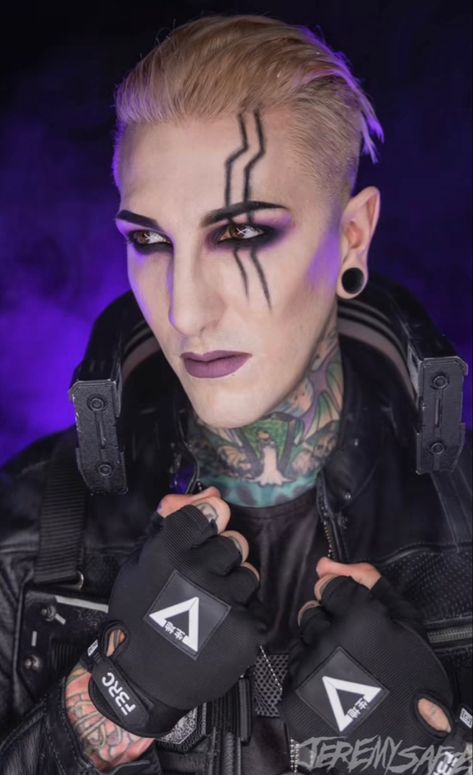 Chris Motionless Makeup, Chris Cerulli, Justin Photos, Chris Motionless, White Makeup, Rock Outfit, Male Makeup, Motionless In White, Face Tattoos