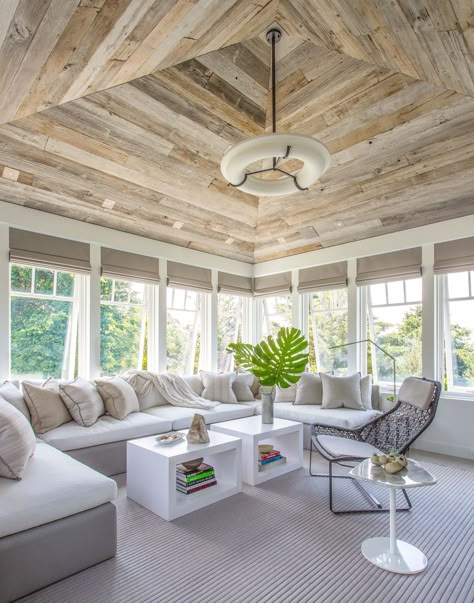 This stunning vaulted sunporch is nestled into the landscape and has awning windows on all sides. Modern Sunroom, Farmhouse Sunroom, Sunroom Windows, Four Seasons Room, Sunroom Ideas, Sunroom Decorating, Sunroom Designs, Wooden Ceiling, Florida Room