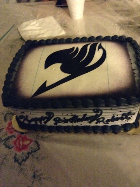 My little brother's Fairy Tail birthday cake. It is inspired by Gajeel Redfox, though it is a tad plain it is awesome. Fairy Tail Cake, Fairy Tail Birthday, Fandom Cakes, Anime Birthday, Anime Cake, Anime Rules, Fairy Tail Love, Anime Party, Birthday Activities