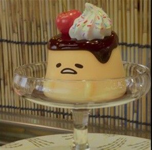 Gudetama Pudding, Pudding Sanrio, Gudetama Dessert, Gudetama Food, Sanrio Pudding, Pudding Aesthetic, Pompompurin Pudding, Gudetama Stuff, Flan Cake