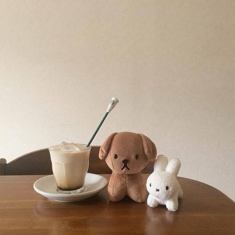 귀여운 음식 그림, Cream Aesthetic, Korean Aesthetic, Beige Aesthetic, Brown Aesthetic, Baby Life, White Aesthetic, Cute Food, Stuffed Animals