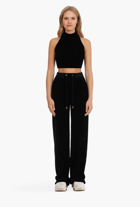 Velvet Sweatpants, Black Velvet Pants, Velvet Pants, Black Velvet, Daily Fashion, Black Pants, Sweatpants, Ready To Wear, Velvet