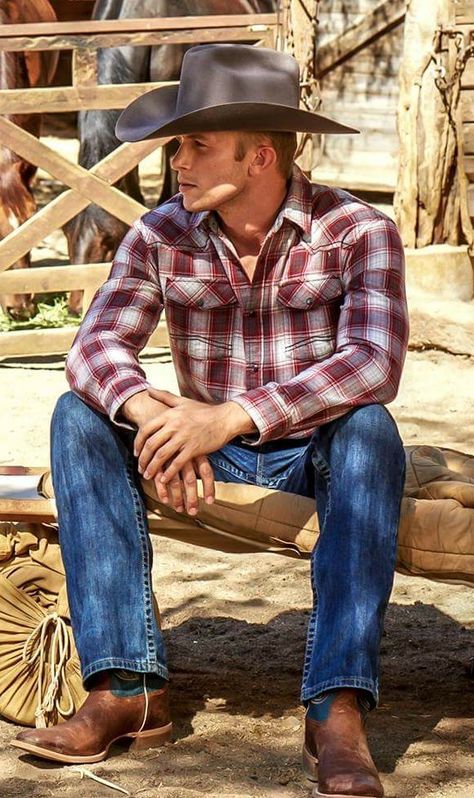 Follow @farmboy1979 and get more of the good stuff by joining Tumblr today. Dive in! Cowboy Romance Books, Cowboy Outfit For Men, Mens Western Wear, Cowboy Romance, Cowboys Men, Looks Country, Estilo Country, Outfits Hombre