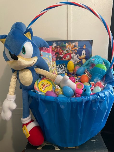 Sonic Gift Basket, Sonic Easter Basket, Disney Easter Basket, Health And Fitness Expo, Team Sonic, Hedgehog Gifts, Disney Easter, Easter Basket Ideas, Sanrio Wallpaper