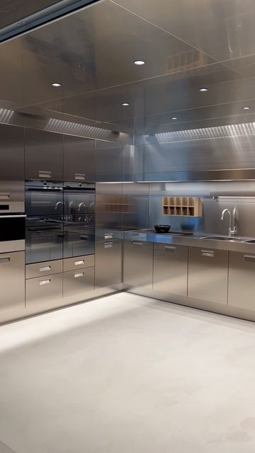 ILONA BOGDANE on Instagram: "Arclinea stainless steel kitchen" Industrial Kitchen Design Stainless Steel, Steel Kitchen Design, Brushed Steel Kitchen, Stainless Steel Kitchen Design, Arclinea Kitchen, Stainless Steel Kitchen Cabinets, Metallic Interior, Kitchen Concept, Australia House