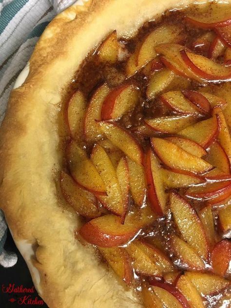 plum pie Plum Pie Recipe, Pastry Pie Crust, Easy Diy Home Improvement, Plum Pie, Slab Pie, Puff Pastry Dough, Pastry Pie, Ripe Fruit, Savory Pie