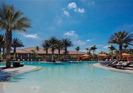 Resort Life at Esplanade Lakewood Ranch - Monthly Stays - Bradenton Vacation Rental | Florida Rental By Owners Lakewood Ranch Florida, Beachfront House, Florida Condos, Longboat Key, Family Pool, Siesta Key, Golf Resort, Group Travel, Pool Hot Tub