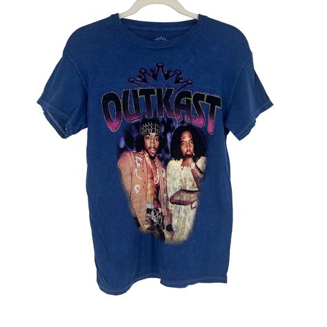 Outkast Tops | Official Merch Outkast T-Shirt Blue Dimension Small Nwot | Shade: Blue | Dimension: L- #Blue #Color #Merch #Nwot #OFFICIAL #Outkast #Size #Small #tops #TShirt Check more at https://howcandothis.com/womenstyle/outkast-tops-official-merch-outkast-t-shirt-blue-dimension-small-nwot-shade-blue-dimension-l/ 90s Rap, Graphic Band Tees, Music Tees, Dri Fit Shirt, Striped Jeans, Concert Tees, Blue Tee, Grey Tee, Band Tees