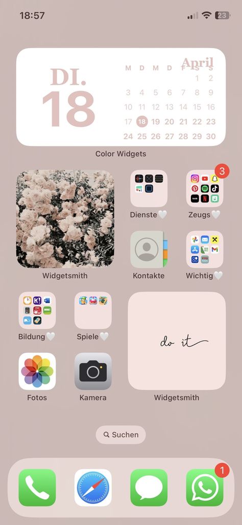 Ideas Pantalla Inicio Iphone, Organizing Phone Apps Aesthetic, Iphone Organization Screens, Ios Organization, Phone Apps Iphone, Organize Phone Apps, Tips To Be Happy, Application Iphone, Iphone Organization