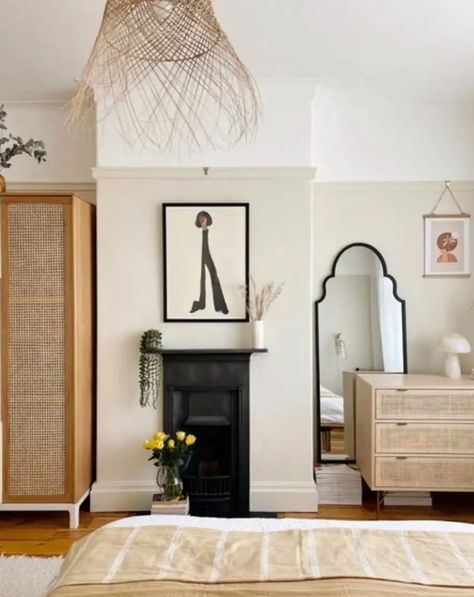 Warm Bedroom Paint Colors, Neutral Bedroom Paint, Farrow And Ball Bedroom, 1930s Semi, Off White Paint Colors, Grown Up Bedroom, Wimborne White, Farrow & Ball, Wooden Window Frames