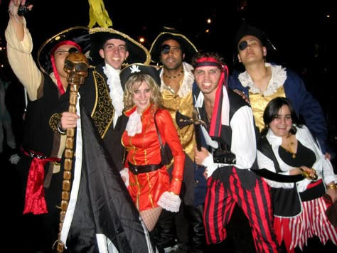 Group Halloween Costumes: Hundreds Of Group Costume Ideas To Buy ... Beachy Halloween, Adult Halloween Party Games, Obx Summer, Pirate Themed Party, Pirate Party Games, Pirate Halloween Party, Fest Temaer, Pirate Games, Pirate Theme Party