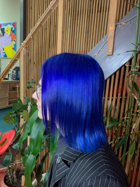 Dark Electric Blue Hair, Cobalt Blue Hair, Blue Hair Tumblr, Blonde Hair Short, Electric Blue Hair, Blue Underneath, Bright Blue Hair, Short Blue Hair, Royal Blue Hair