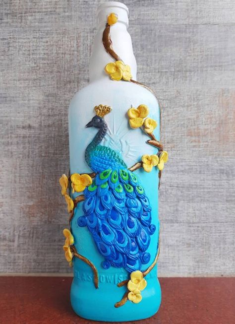 Bottle art Clay Art On Bottle, Art On Glass Bottle, Detergent Bottle Crafts, Clay Peacock, Bottle Art Projects, Pot Craft, Air Clay, Paper Crafts Magazine, Pot Painting