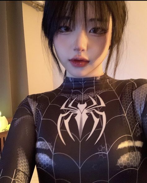 Spiderman Girl, Seluar Ketat, Spiderman Cosplay, Outfit Simple, Spider Girl, Swag Girl Style, Hot Hair Styles, Spider Woman, Halloween Women