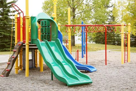 Simple learning: playground obstacle course - The Many Little Joys Simple Playground, Rubber Tiles Playground, Playground Rules, Rubber Playground, Playground Slide, Commercial Playground Equipment, Making Inferences, Play Ground, Social Story