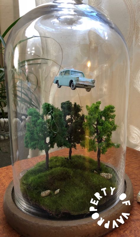 Flying Car PERSONAL USE ONLY PROPERTY OF VAV Harry Potter DIY Harry Potter Terrarium, Harry Potter Weihnachten, Stile Harry Potter, Harry Potter Room Decor, Harry Potter Bedroom, Tapeta Harry Potter, Anniversaire Harry Potter, Popular Diy, Theme Harry Potter