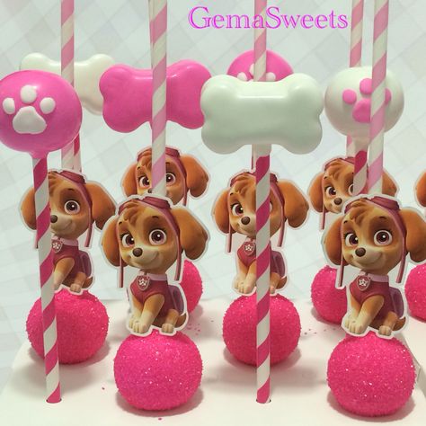 Paw Patrol Skye cake pops by Gema Sweets. Paw Patrol Cake Pops Ideas, Paw Patrol Cakepops, Paw Patrol Skye Party Ideas, Sky Paw Patrol Party Ideas, Paw Patrol Sky Cake, Skye Paw Patrol Birthday Party, Skye Cake, Paw Patrol Cake Pops, Girl Paw Patrol Party