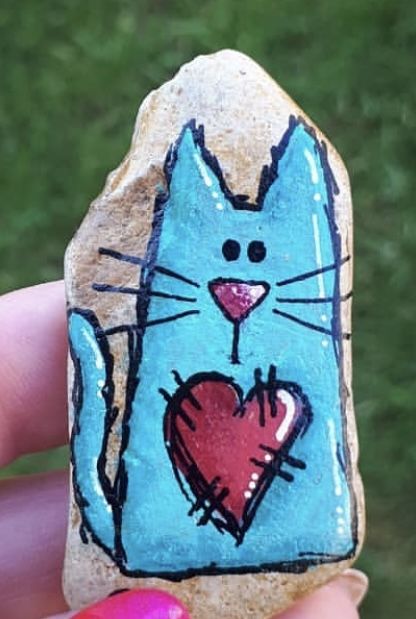 Cat Painted Rocks Ideas, Animal Rock Painting Ideas, Cat Rock Painting, Sharpie Designs, Painted Rock Cactus, Cat Rock, Painted River Rocks, Diy Rock Art, Painted Rock Animals