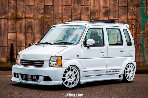 @didietozbandietoz' 2004 #suzukikarimun #wagonR Featured o… | Flickr Suzuki Wagon R Modified, Herex Cb, Karimun Kotak, Kei Cars, Mini Cooper Classic, Pickup Car, Suzuki Wagon R, Kei Car, Wagon R